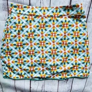 NWOT Women’s Size 4 Zelos Pineapple Theme Athletic Skort